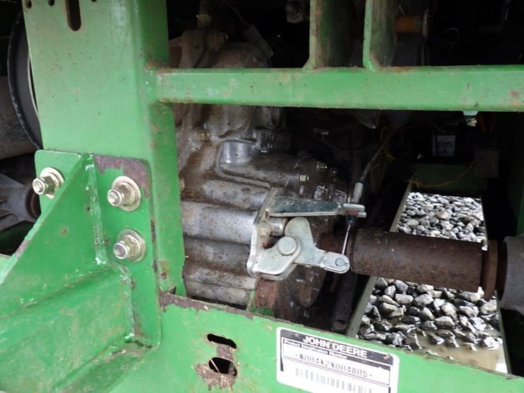 john-deere-gator-image-17