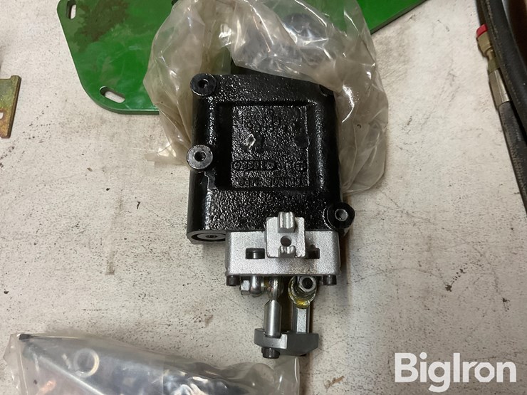 john-deere-b-image-9