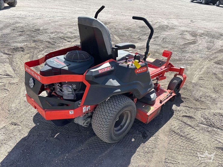 2018-ariens-riding-mower-image-3