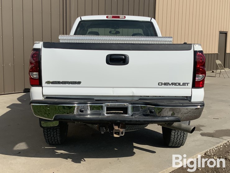 2004-chevrolet-silverado-3500-ls-image-6