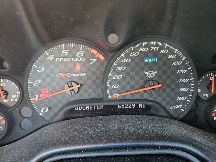 #22774-•-2002-chevrolet-corvette-z06-car-image-41