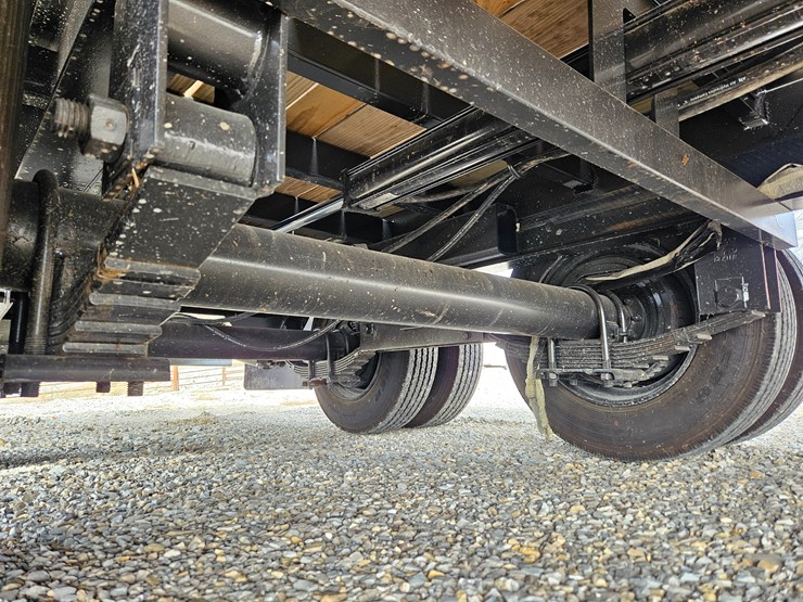 #22762-•-2025-ez-haul-32'-flatbed-trailer-image-32