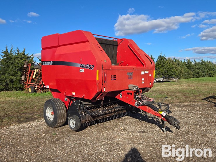 2005-case-ih-rbx562-image-3