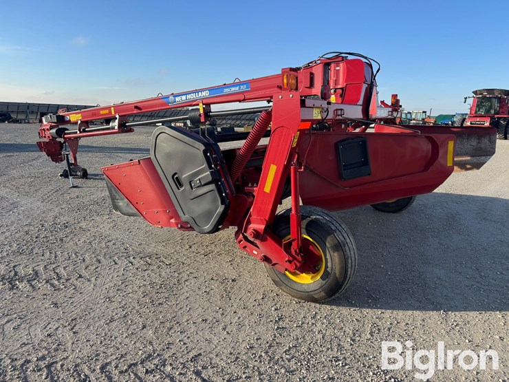 2017-new-holland-313-image-7