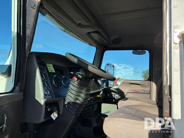 2013-unit-70-image-68