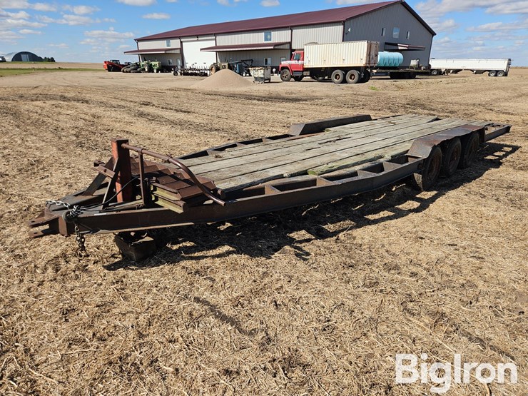 19'-tri/-axle-flatbed-trailer-image-1