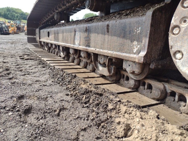 deere-250g-lc-image-35