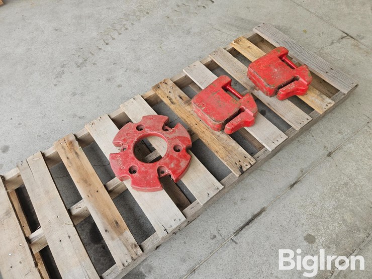 john-deere-suitcase-weights-&-farmall-wheel-weight-image-3