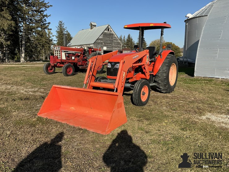 2012-kubota-m7040f-image-1