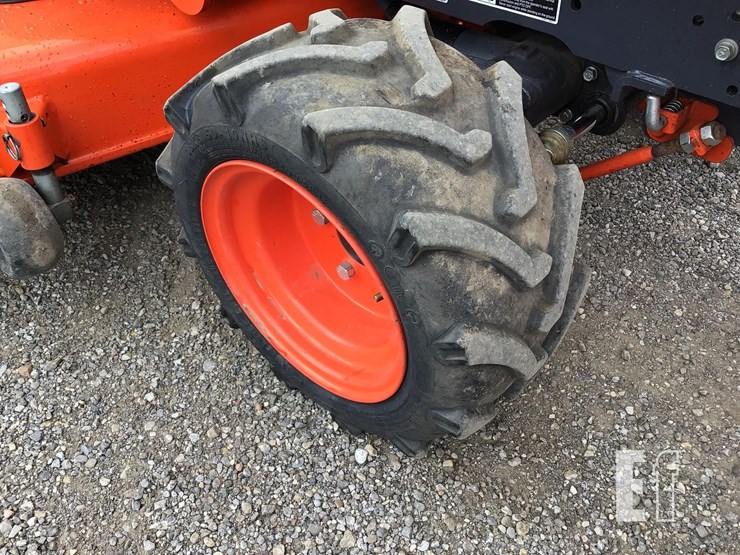 2018-kubota-bx2380-image-24