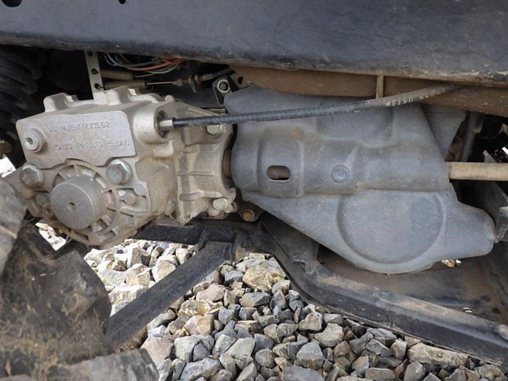 john-deere-gator-image-10