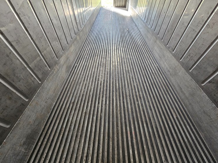 #22767-•-40'-refrigerated-container-image-20