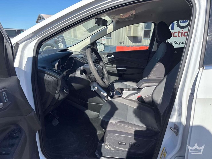 2015-ford-escape-image-12