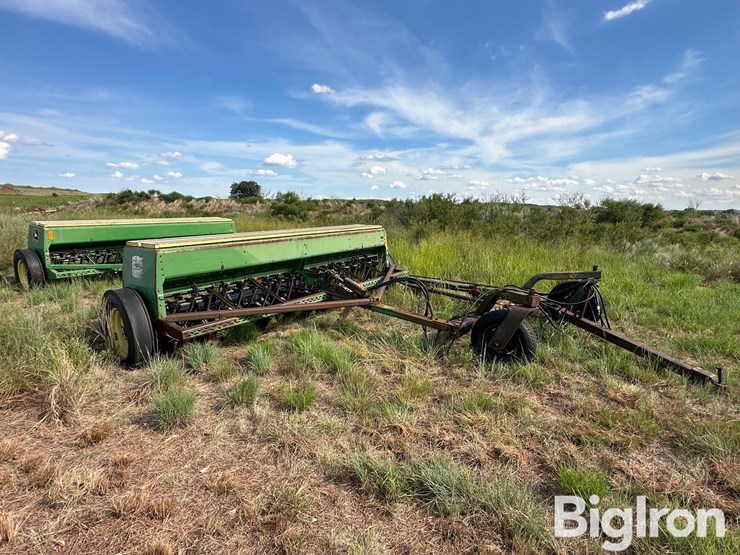 john-deere-8300-image-3