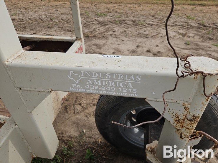 industrias-america-s/a-portable-silage/hay-feeder-image-18