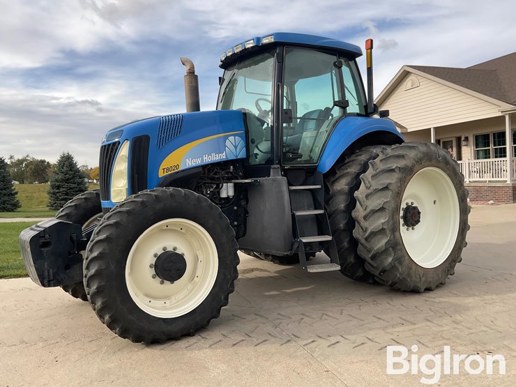 2009-new-holland-t8020-image-1