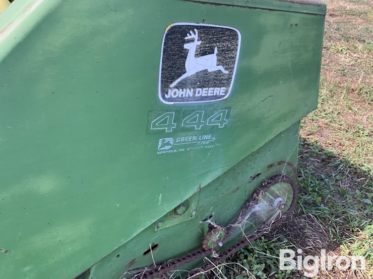 john-deere-444-image-18