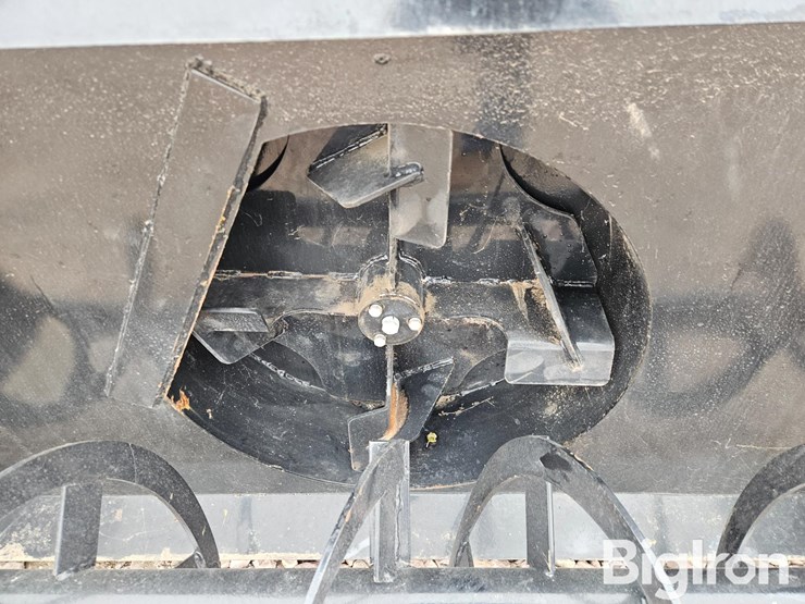 2024-caterpillar-60-image-10