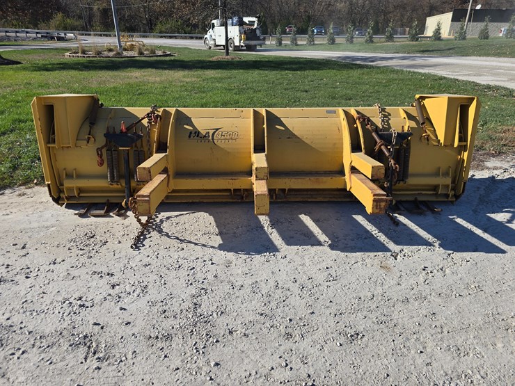 #22386-•-hla-4500-snow-pusher-image-4