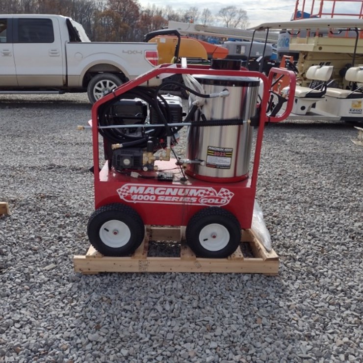 Magnum Gold Pressure Washer (QEA 5584)