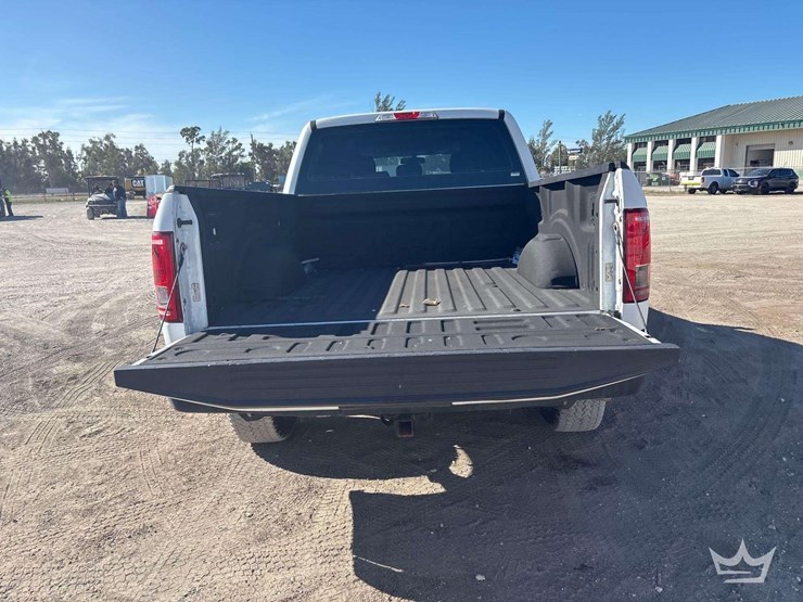 2017-ford-f150-image-17