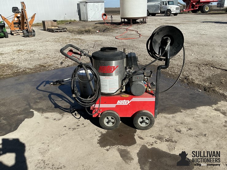 hotsy-hc165l.1-pressure-washer-image-4