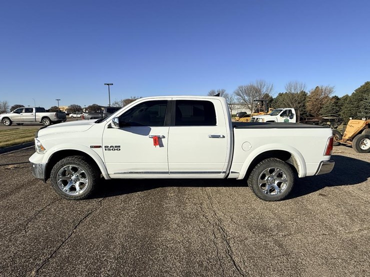 2016-dodge-1500-image-8