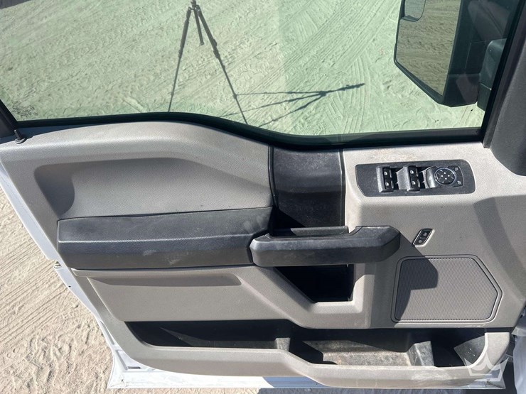 2018-ford-f150-image-10