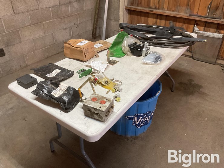 john-deere-b-image-3