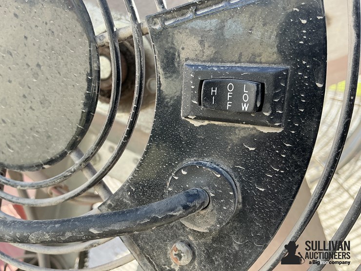 max-air/intertek-shop-fans-image-16