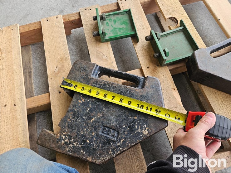 misc.-suitcase-weights-image-11