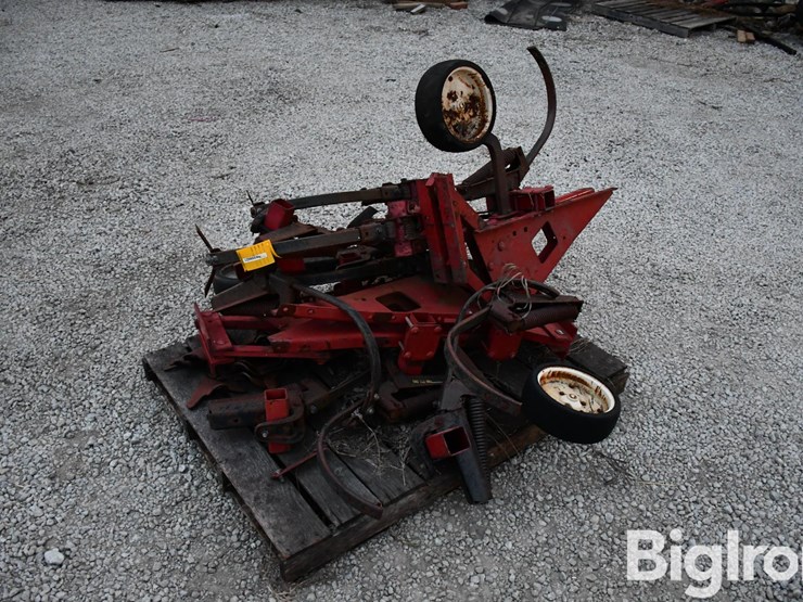 international-183-image-9