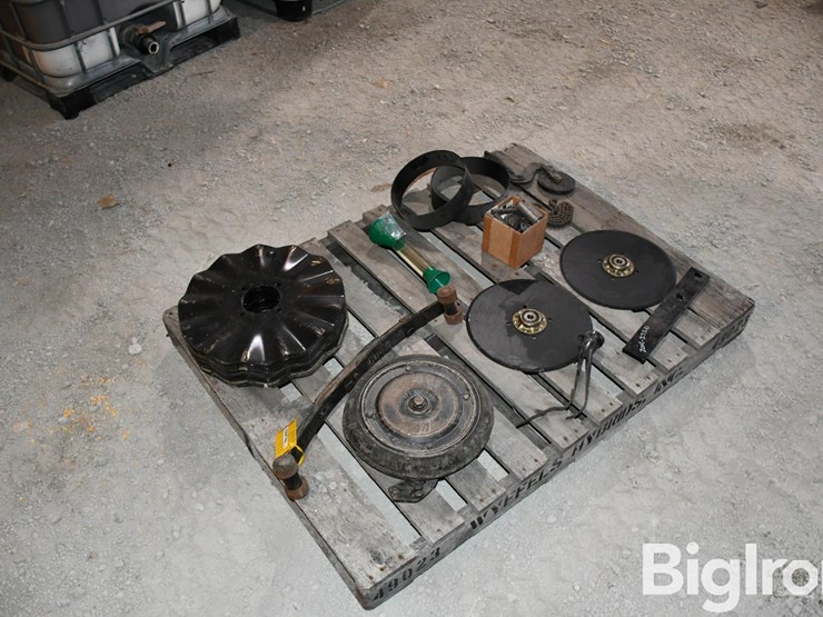 pallet-of-misc-parts-for-great-plains-no-til-drill-image-5