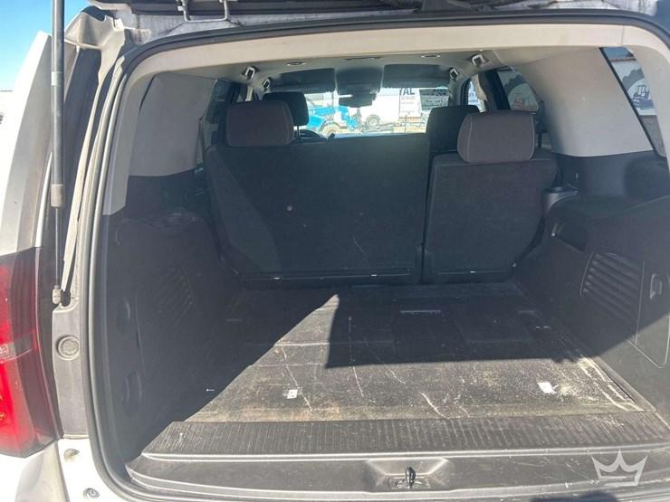 2018-chevrolet-tahoe-image-30