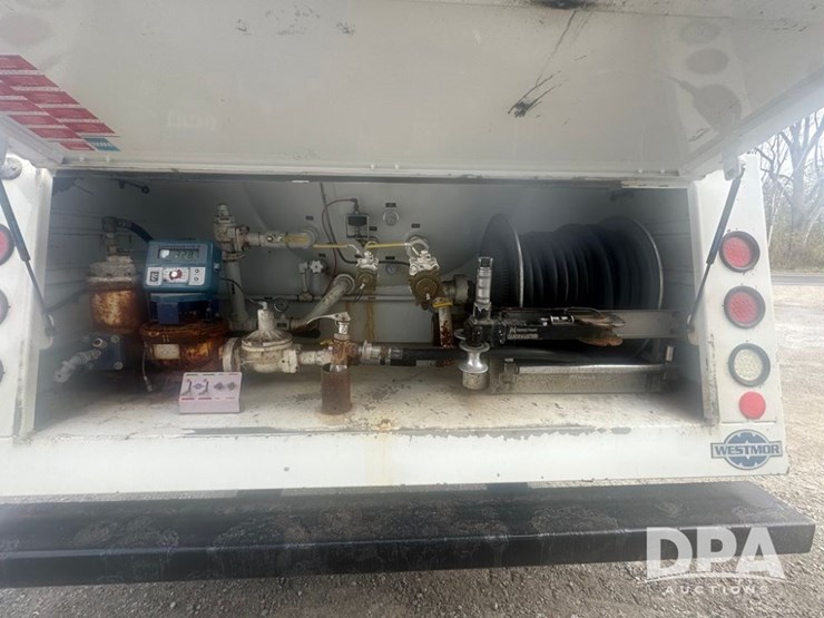 2014-kenworth-lp-delivery-truck-(dr12678-unit-8)-image-16