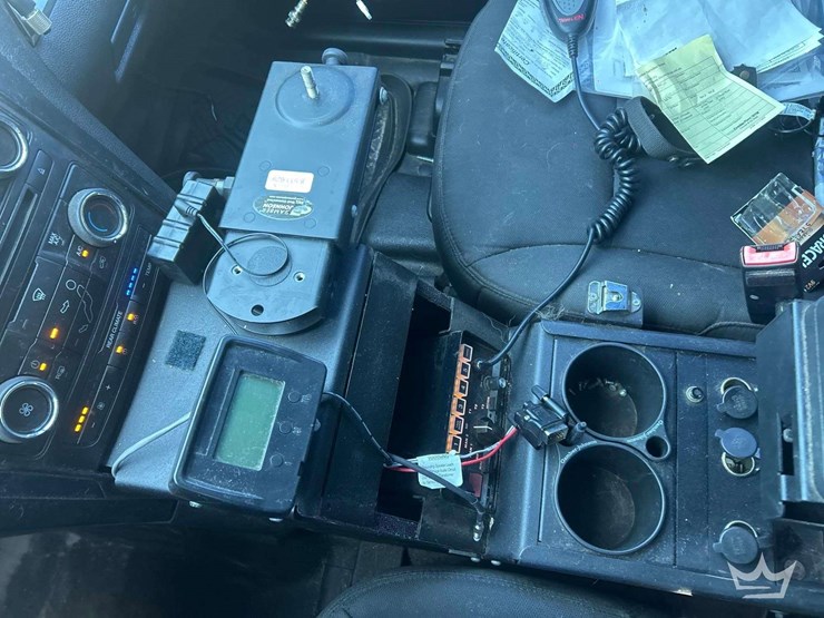 2017-ford-explorer-image-19