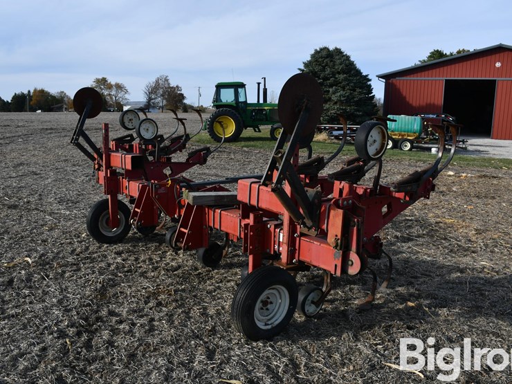 international-183-image-1