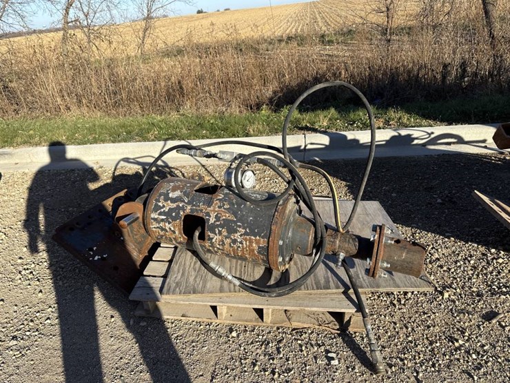 #3298-•-intric-grout-pump-image-1