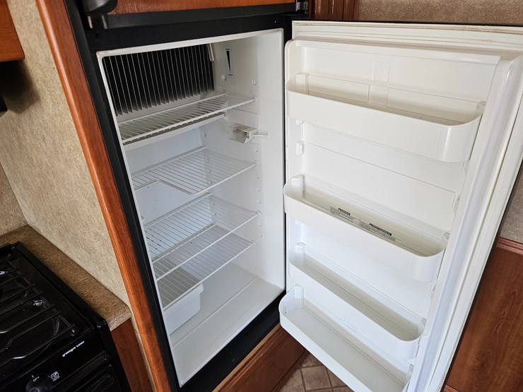 #22198-•-2007-georgie-boy-landau-motorhome-image-57