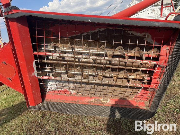 feterl-1072-auger-w/-swing-hopper-image-10