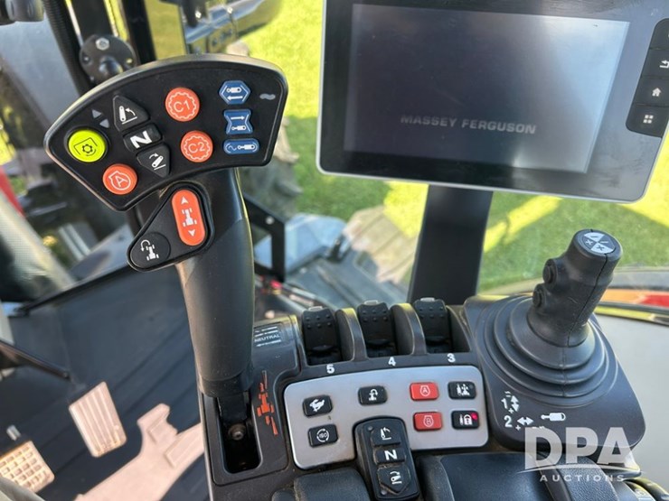 2022-massey-ferguson-8735s-image-38