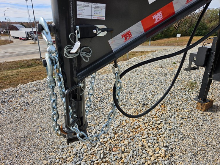 #22762-•-2025-ez-haul-32'-flatbed-trailer-image-23