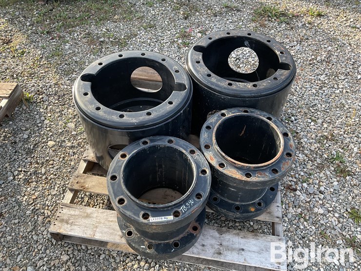 new-holland-390-image-1