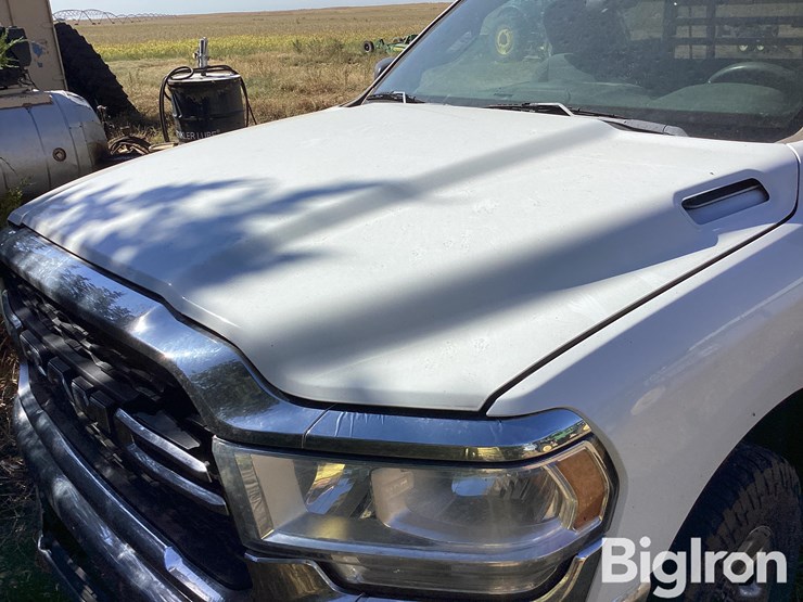 2019-dodge-2500-image-10