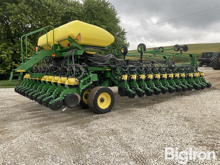 2012-john-deere-db60-image-5