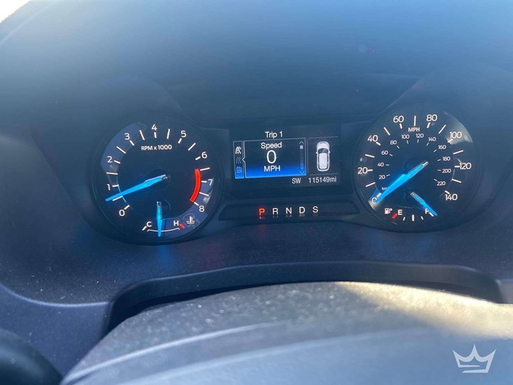 2017-ford-explorer-image-12