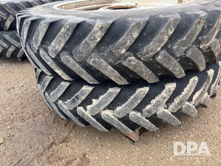 row-crop-tires-(dr12556)-image-4
