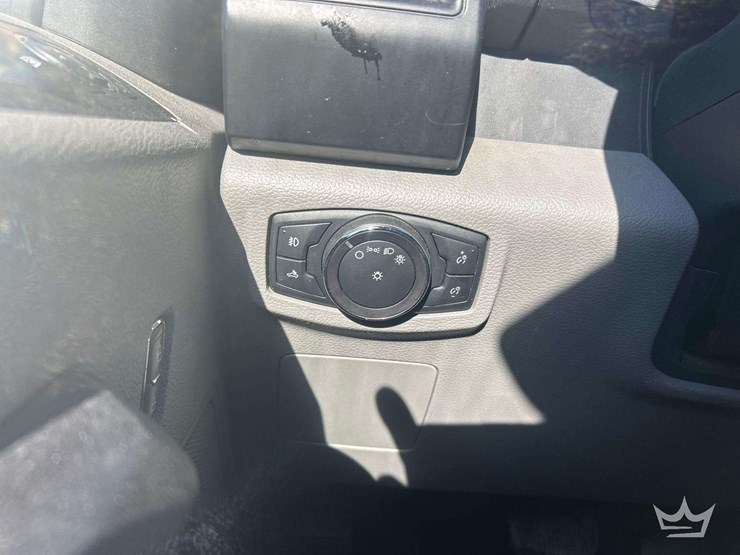 2017-ford-f150-image-17