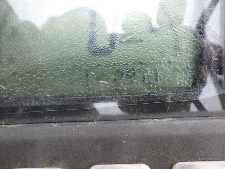 john-deere-gator-image-17