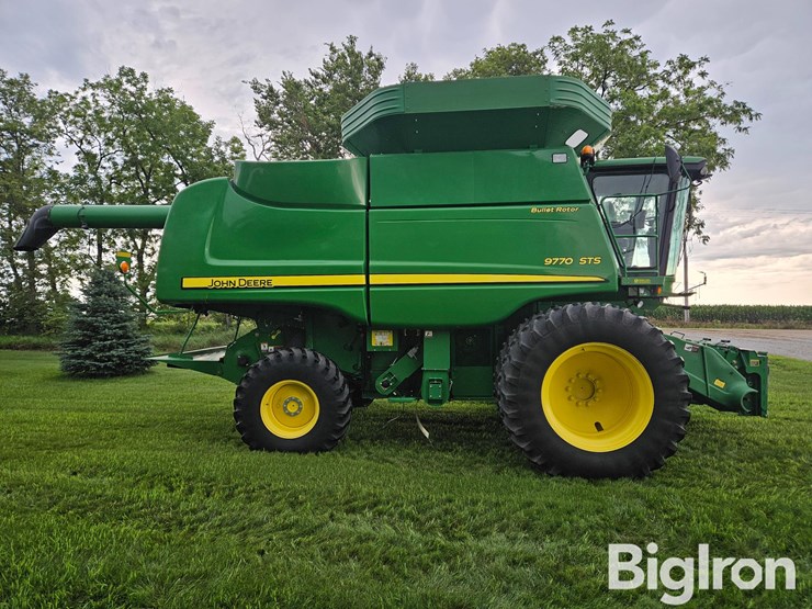 2011-john-deere-9770-sts-image-4